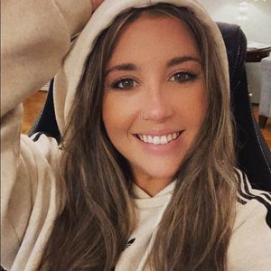 Meet your Posher, Ariane